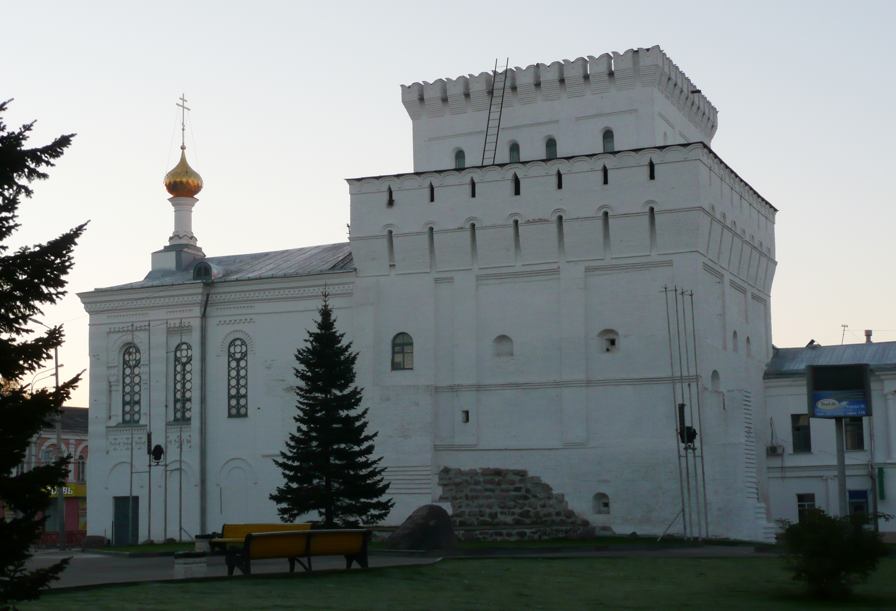 Историческая башня в Ярославле